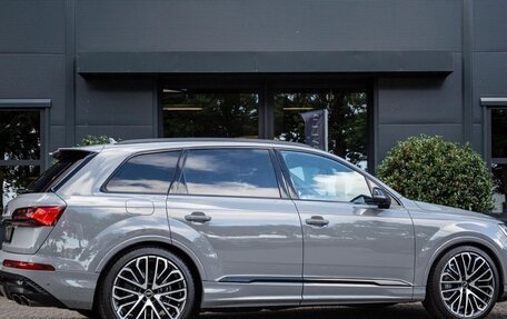 Audi SQ7, 2025 год, 19 700 000 рублей, 2 фотография