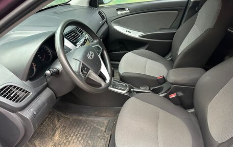 Hyundai Solaris II рестайлинг, 2013 год, 820 000 рублей, 10 фотография