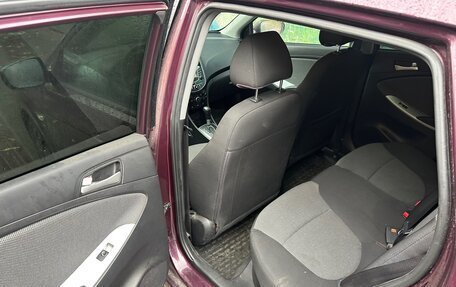 Hyundai Solaris II рестайлинг, 2013 год, 820 000 рублей, 11 фотография