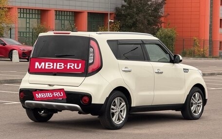 KIA Soul II рестайлинг, 2017 год, 1 150 000 рублей, 9 фотография