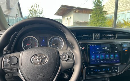 Toyota Corolla, 2017 год, 1 720 000 рублей, 5 фотография