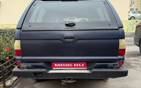 Mitsubishi L200 III рестайлинг, 2003 год, 715 000 рублей, 4 фотография