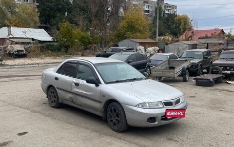 Mitsubishi Carisma I, 1998 год, 160 000 рублей, 1 фотография