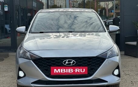 Hyundai Solaris II рестайлинг, 2021 год, 1 352 000 рублей, 4 фотография