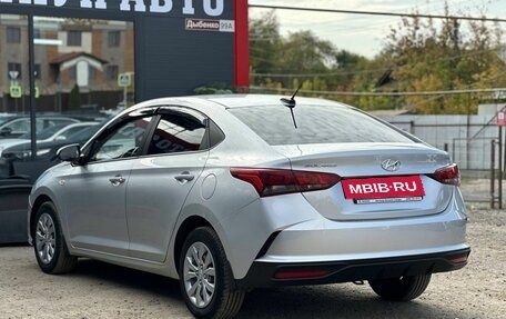Hyundai Solaris II рестайлинг, 2021 год, 1 352 000 рублей, 7 фотография