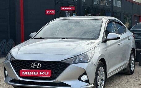 Hyundai Solaris II рестайлинг, 2021 год, 1 352 000 рублей, 5 фотография