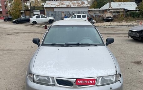 Mitsubishi Carisma I, 1998 год, 160 000 рублей, 3 фотография