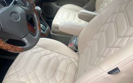 Lexus RX IV рестайлинг, 2000 год, 830 000 рублей, 9 фотография