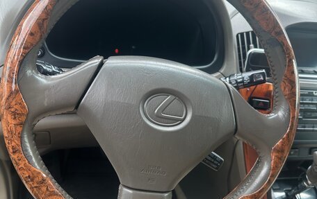 Lexus RX IV рестайлинг, 2000 год, 830 000 рублей, 10 фотография