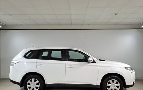 Mitsubishi Outlander III рестайлинг 3, 2013 год, 1 099 000 рублей, 6 фотография