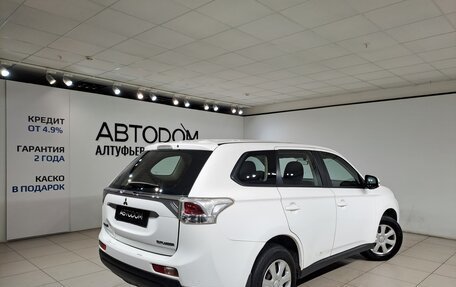 Mitsubishi Outlander III рестайлинг 3, 2013 год, 1 099 000 рублей, 2 фотография