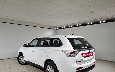 Mitsubishi Outlander III рестайлинг 3, 2013 год, 1 099 000 рублей, 4 фотография