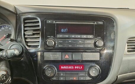 Mitsubishi Outlander III рестайлинг 3, 2013 год, 1 099 000 рублей, 21 фотография