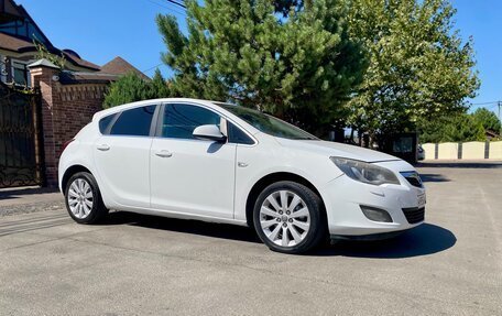 Opel Astra J, 2011 год, 640 000 рублей, 5 фотография