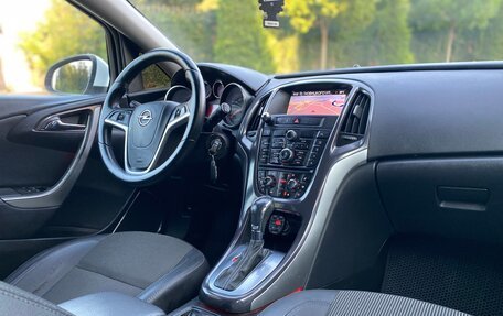 Opel Astra J, 2011 год, 640 000 рублей, 11 фотография