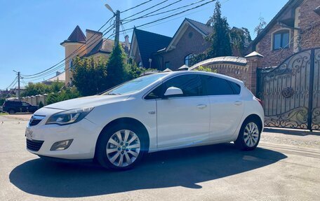Opel Astra J, 2011 год, 640 000 рублей, 4 фотография