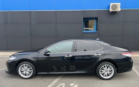 Toyota Camry, 2018 год, 2 800 000 рублей, 2 фотография