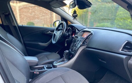 Opel Astra J, 2011 год, 640 000 рублей, 20 фотография