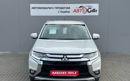 Mitsubishi Outlander III рестайлинг 3, 2015 год, 1 690 000 рублей, 2 фотография