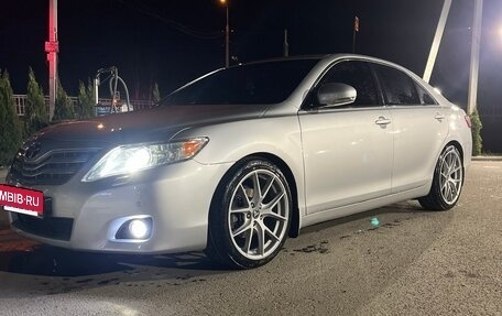 Toyota Camry, 2010 год, 1 250 000 рублей, 2 фотография