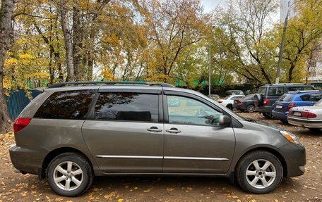 Toyota Sienna II рестайлинг, 2005 год, 1 330 000 рублей, 4 фотография