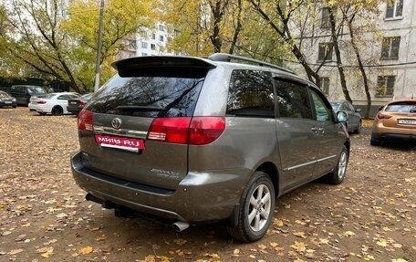 Toyota Sienna II рестайлинг, 2005 год, 1 330 000 рублей, 5 фотография