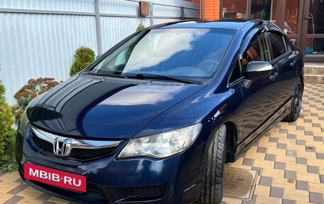 Honda Civic VIII, 2009 год, 750 000 рублей, 2 фотография
