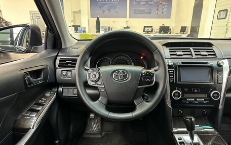 Toyota Camry, 2013 год, 1 530 000 рублей, 10 фотография
