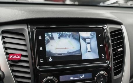 Mitsubishi Pajero Sport III рестайлинг, 2018 год, 2 399 000 рублей, 14 фотография