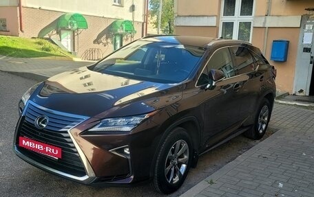 Lexus RX IV рестайлинг, 2018 год, 3 700 000 рублей, 7 фотография