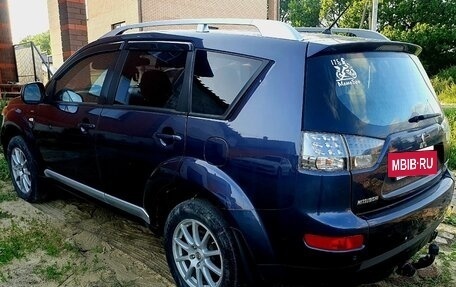 Mitsubishi Outlander III рестайлинг 3, 2008 год, 930 000 рублей, 4 фотография