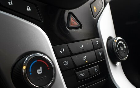 Chevrolet Cruze II, 2013 год, 850 000 рублей, 15 фотография