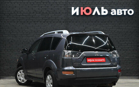 Mitsubishi Outlander III рестайлинг 3, 2010 год, 1 195 000 рублей, 4 фотография