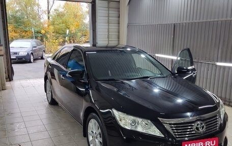 Toyota Camry, 2014 год, 1 800 000 рублей, 3 фотография