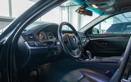 BMW 5 серия, 2015 год, 1 800 000 рублей, 6 фотография