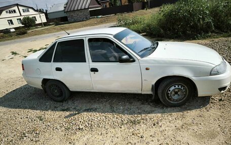 Daewoo Nexia I рестайлинг, 2010 год, 120 000 рублей, 3 фотография