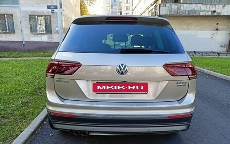 Volkswagen Tiguan II, 2017 год, 2 389 000 рублей, 5 фотография