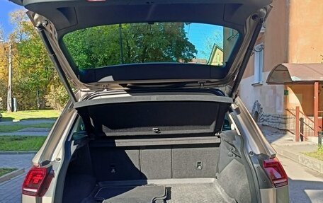 Volkswagen Tiguan II, 2017 год, 2 389 000 рублей, 6 фотография