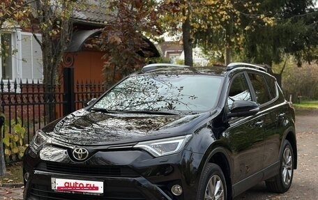 Toyota RAV4, 2018 год, 3 000 000 рублей, 8 фотография