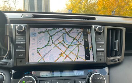 Toyota RAV4, 2018 год, 3 000 000 рублей, 17 фотография