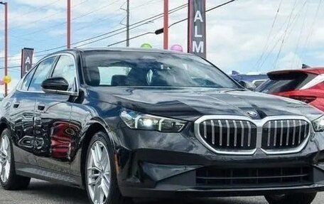 BMW 5 серия, 2024 год, 5 150 000 рублей, 2 фотография