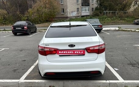 KIA Rio III рестайлинг, 2012 год, 1 000 000 рублей, 2 фотография