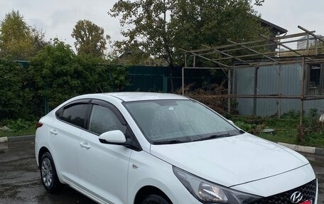 Hyundai Solaris II рестайлинг, 2020 год, 1 890 000 рублей, 3 фотография