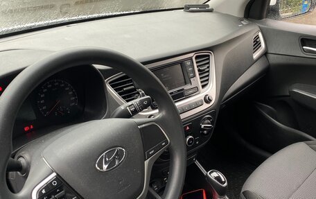 Hyundai Solaris II рестайлинг, 2020 год, 1 890 000 рублей, 7 фотография