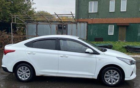 Hyundai Solaris II рестайлинг, 2020 год, 1 890 000 рублей, 4 фотография