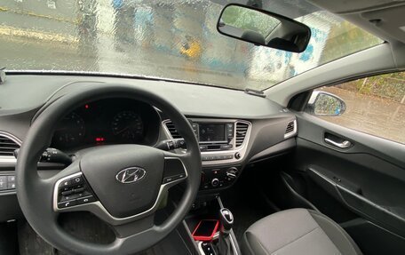 Hyundai Solaris II рестайлинг, 2020 год, 1 890 000 рублей, 8 фотография