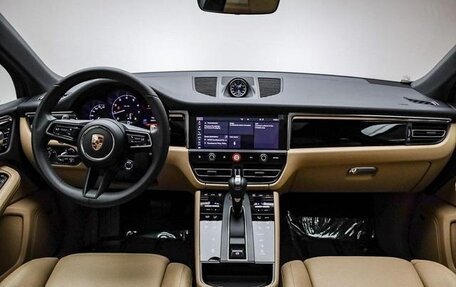 Porsche Macan I рестайлинг, 2025 год, 8 764 000 рублей, 16 фотография
