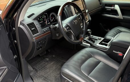 Toyota Land Cruiser 200, 2016 год, 7 350 000 рублей, 5 фотография