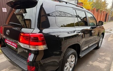 Toyota Land Cruiser 200, 2016 год, 7 350 000 рублей, 4 фотография