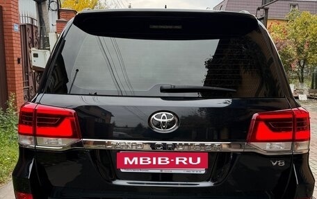 Toyota Land Cruiser 200, 2016 год, 7 350 000 рублей, 3 фотография